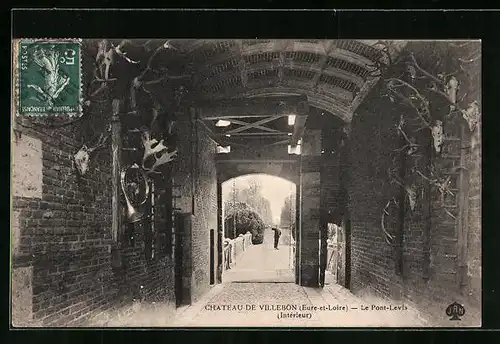 AK Villebon, Le Château, Le Pont-Levis, Intérieur