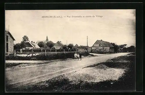 AK Ardelles, Vue d`ensemble et entree du Village