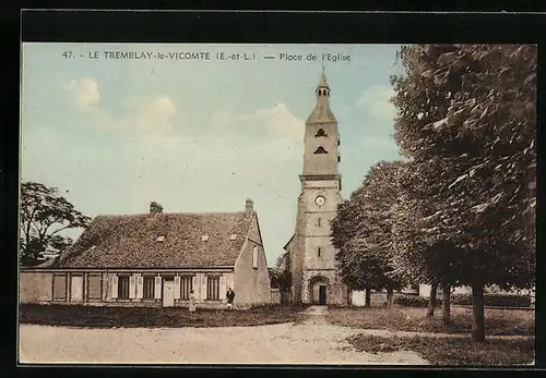 AK Le Tremblay-le-Vicomte, Place de l`Eglise