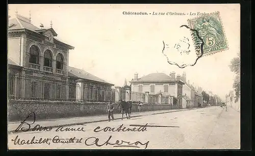 AK Chateaudun, La rue d`Orléans, Les Ecoles