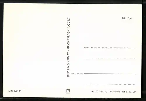 AK Vitte /Hiddensee, Reetgedeckte Häuser, Strand