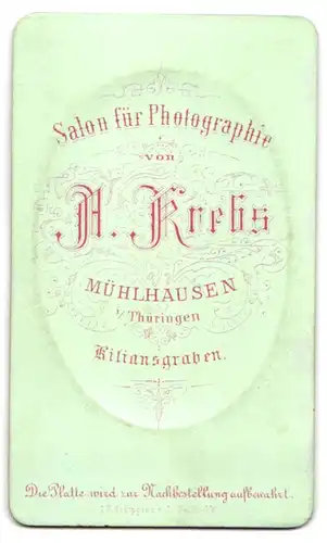 Fotografie A. Krebs, Mühlhausen i /Thüringen, Kiliansgraben, Junge Dame mit Kragenbrosche