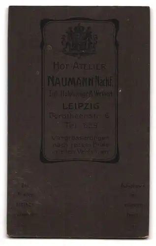 Fotografie Naumann Nachf., Leipzig, Dorotheenstr. 6, Eleganter Herr mit Oberlippenbart