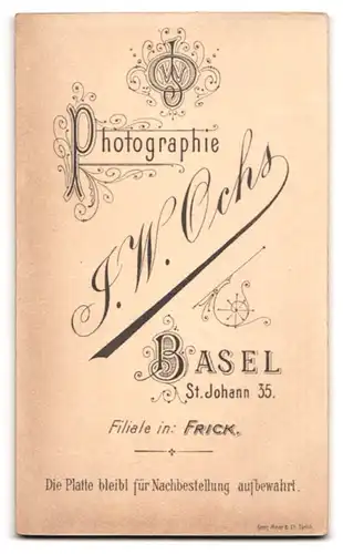 Fotografie J. W. Ochs, Basel, St. Johann 35, Eleganter Herr mit Schnauzbart