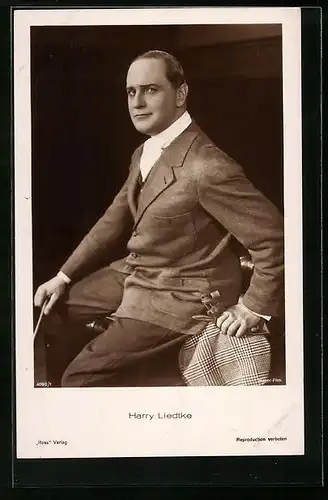 AK Schauspieler Harry Liedtke in Reit-Bekleidung