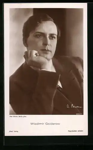 AK Schauspieler Wladimir Gaidarow beim Nachdenken