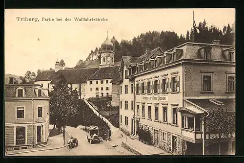 AK Triberg, Gasthaus zur Tanne mit Strassenpartie bei der Wallfahrtskirche
