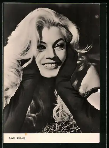 AK Schauspielerin Anita Ekberg in Boccaccio 70