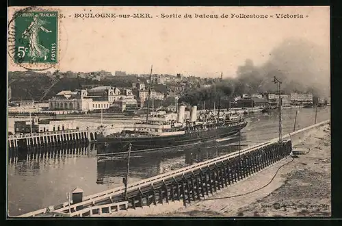 AK Boulogne-sur-Mer, Sortie du bateau de Folkestone Victoria