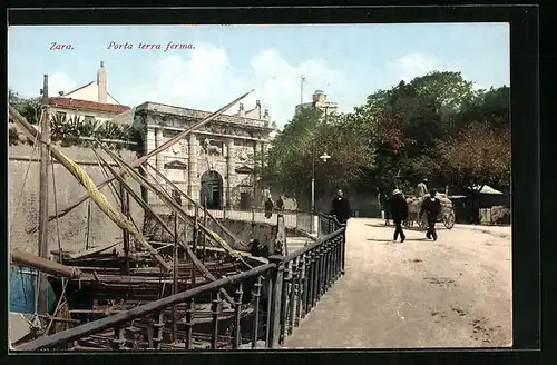 AK Zara, Porta terra ferma
