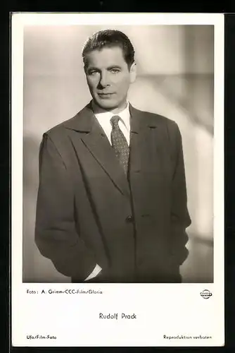 AK Schauspieler Rudolf Prack im Mantel
