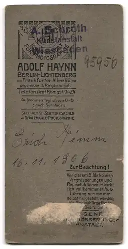 Fotografie Adolf Haynn, Berlin, Frankfurter Allee 92, Knabe im zeitgenössischen Konformationsanzug