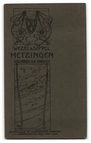 Fotografie Wezel & Sippel, Metzingen, Junger Herr im Anzug mit Schnauzbart