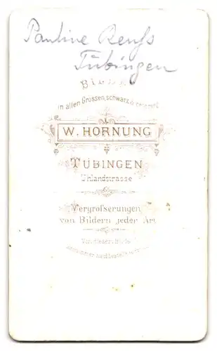 Fotografie W. Hornung, Tübingen, Uhlandstr., Ältere Dame mit Kragenbrosche