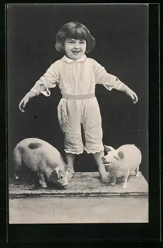 AK Kind mit kleinen Schweinen