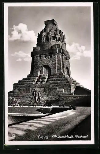 AK Leipzig, Völkerschlachtdenkmal, an schön sonnigem Tag