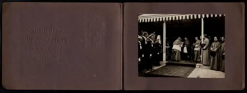 Fotoalbum mit 23 Fotografien, Ansicht Wien, Eucharistische Festwoche 1912, Kaiser Franz Joseph I., Josef Neumayer u.a. 0