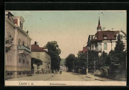 AK Lahr i. B., Kaiserstrasse mit Bäumen