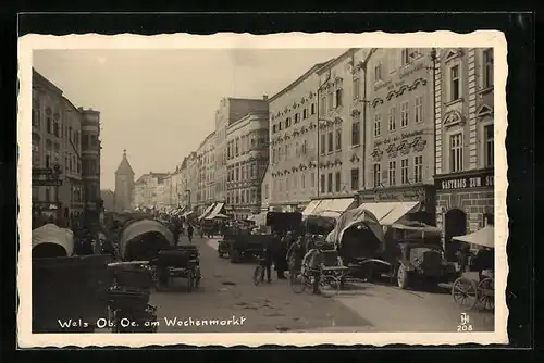 AK Wels, Geschäftiges Treiben am Wochenmarkt