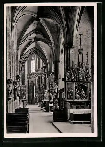 Foto-AK Deutscher Kunstverlag, Nr. 9 a: Nürnberg, Lorenzkirche, Blick durch das südliche Seitenschiff