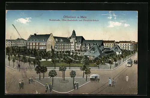 AK Offenbach a. Main, Waldstrasse, Ober-Realschule und Friedrich-Schule mit Strassenbahn