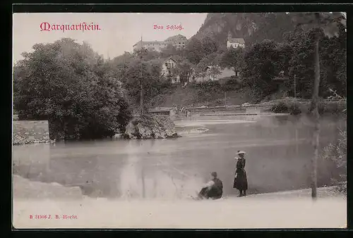 AK Marquartstein, Schloss, Teilansicht mit Frau und Mann am Wasser