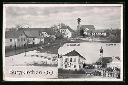 AK Burgkirchen, Volksschule und Pfarrhof, Strassenpartie mit Kirche