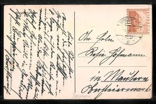 AK Burgkirchen, Volksschule und Pfarrhof, Strassenpartie mit Kirche