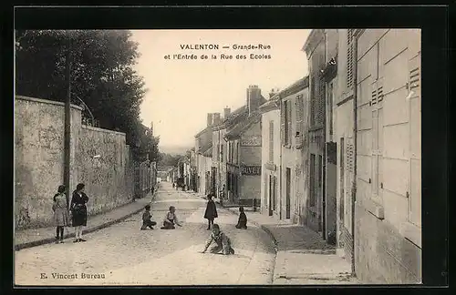 AK Valenton, Grande-Rue et l`Entrèe de la Rue des Ecoles