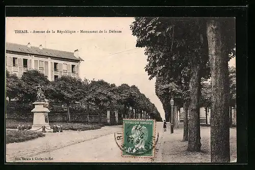 AK Thiais, Avenue de la Rèpublique - Monument de la Dèfense