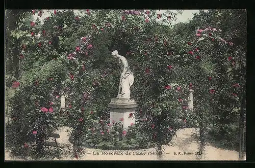 AK L`Hay-les-Roses, La Roseraie - Statue