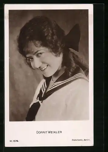 AK Schauspielerin Dorrit Weixler im Matrosenkostüm