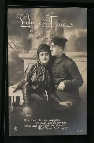 Foto-AK PFB: Liebe und Treue, verliebtes Fräulein steht neben ihrem Soldaten