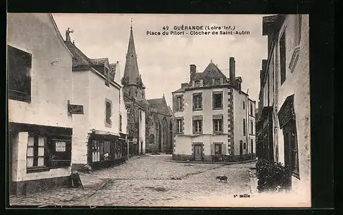 AK Guèrande, Place du Pilori - Clocher de Saint-Aubin