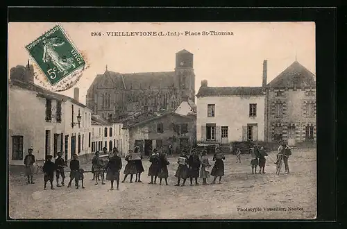 AK Vieillevigne, Place Saint-Thomas