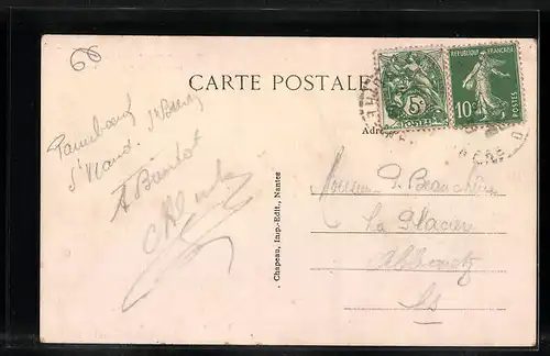 AK Saint-Viaud, La Grande Rue et l`Eglise