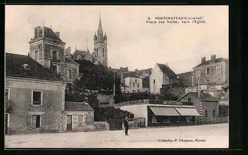 AK Pontchateau, Place des Halles, vers l`Eglise