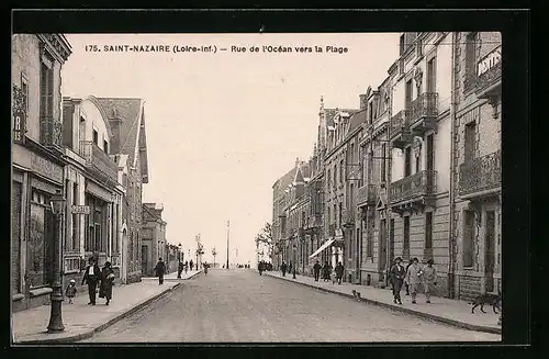 AK Saint-Nazaire, Rue de l`Ocèan vers la Plage