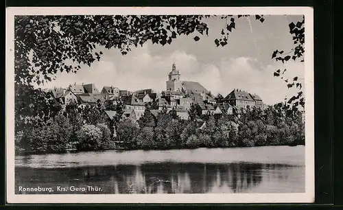 AK Ronneburg /Thür., Blick über das Wasser zum Ort