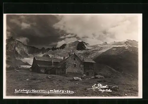 AK Furtschagel-Haus, Berghütte mit Blick auf Mösele