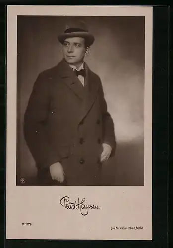 AK Schauspieler Paul Hansen mit Mantel und Hut