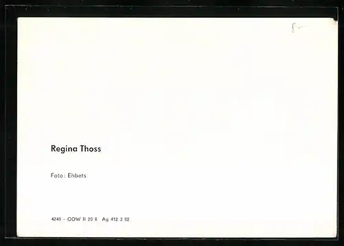 AK Musikerin Regina Thoss mit bezauberndem Lächeln, Autograph