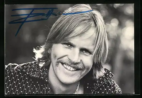 AK Musiker Frank Zander mit jungenhaftem Charme, Autograph