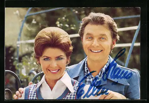 AK Musikduo Hans und Ellen Kollmannsberger mit strahlendem Lächeln, Autograph