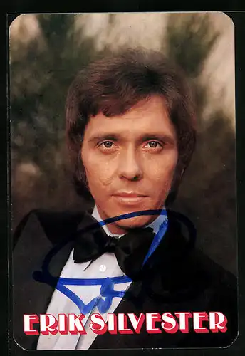 AK Musiker Erik Silvester im Smoking, Autograph