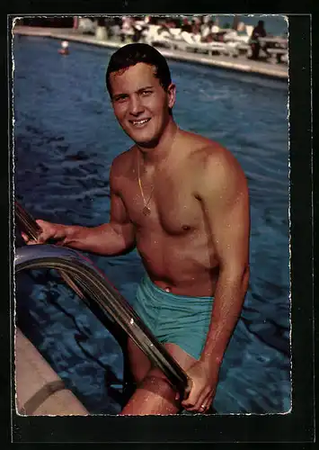 AK Musiker Pat Boone in Badehose