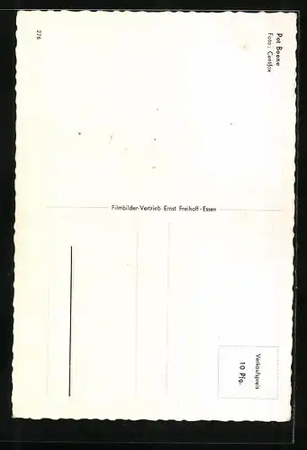 AK Musiker Pat Boone mit Gitarre in der Hand