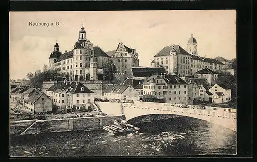 AK Neuburg a. D., Flusspartie mit Brücke