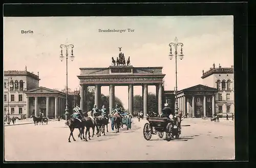 AK Berlin, Wache vor dem Brandenburger Tor