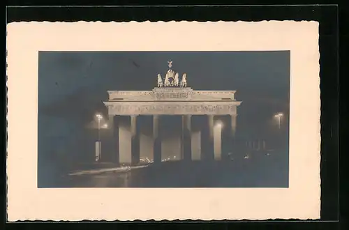 AK Berlin, beleuchtetes Brandenburger Tor